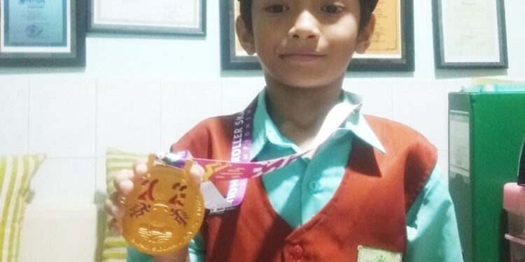 Siswa MINU KH Mukmin Raih Emas Internasional Roller Skate Regent Cup 2023