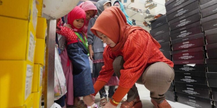 Pemkot Mojokerto Ajak Anak Yatim dan Berkebutuhan Khusus Belanja Lebaran