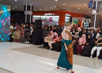 Disainer Muda SMKN 1 Buduran Dapat Apresiasi Dari Warga Sidoarjo