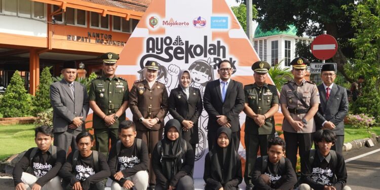 Hardiknas 2023, Pemkab Mojokerto – UNICEF Tandatangani Komitmen Penanganan ATS