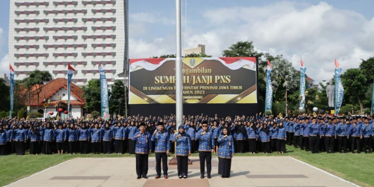 Gubernur Khofifah : PNS Akan Menjadi Kekuatan Luar Biasa Bagi Percepatan Kemajuan Jawa Timur