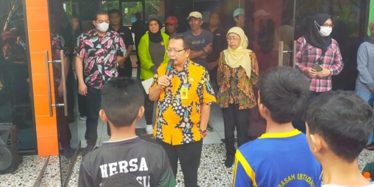 Sekitar 49 Calon Peserta Didik Baru SMPN 2 Sidoarjo Jalur KKO Mulai Ikuti Tes Fisik
