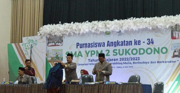 Kepala SMA YPM 2 Sukodono Berpesan Pada Siswanya Senantiasa Bermanfaat Bagi Sesama