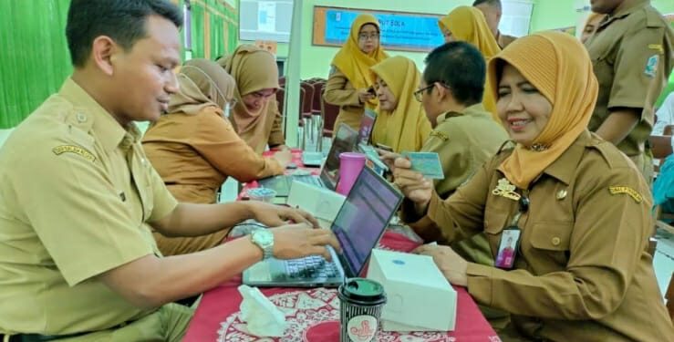 SMKN 2 Buduran Difasilitasi Aktivasi Identitas Kependudukan Digital