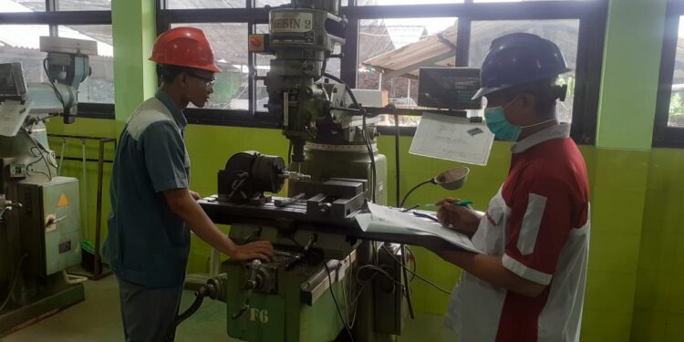 SMK YPM 1 Taman Adakan Uji LSP Pada Empat Program Keahlian