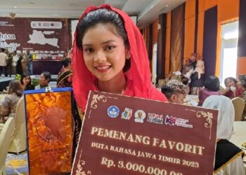 Helena Terpilih Jadi Juara Favorit Duta Bahasa Jawa Timur 2023