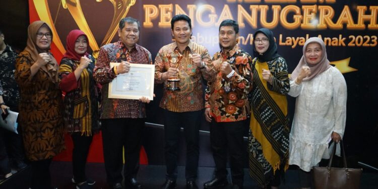 Kabupaten Sidoarjo Kembali  Menerima Penghargaan Kota Layak Anak