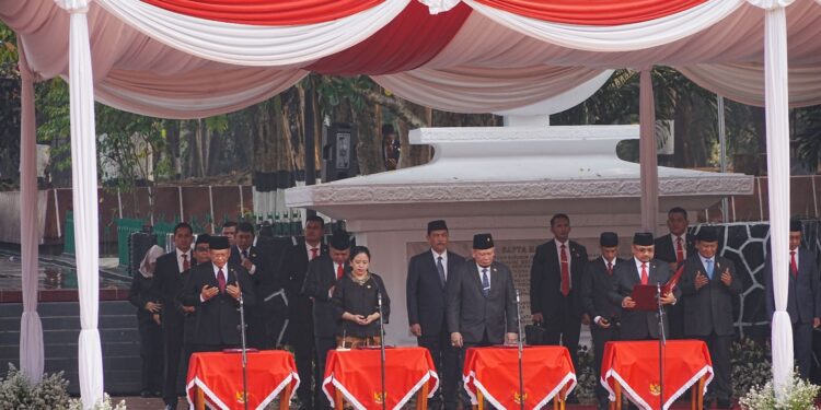 Menag Yaqut Cholil Qoumas Pimpin Doa Upacara, Menag Sebut Takdir Tuhan Selamatkan Pancasila