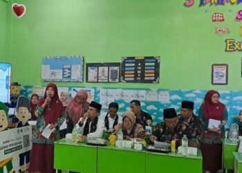 Kemendikbud Ristek, Kemenag, Bappenas dan INOVASI Jakarta Kunjungi MINU KH Mukmin Sidoarjo
