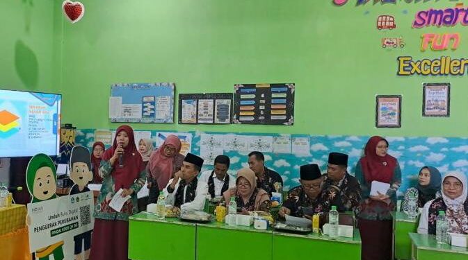 Kemendikbud Ristek, Kemenag, Bappenas dan INOVASI Jakarta Kunjungi MINU KH Mukmin Sidoarjo