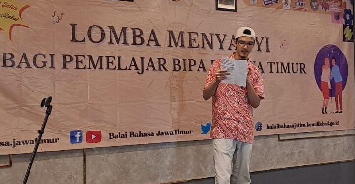 Puluhan warga Asing Pembelajar BIPA Ikuti Lomba Menyanyi