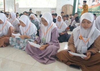 SMP PGRI 1 Buduran Peringati Hari Santri Dengan Ziarah Wali dan Outdoor Learning