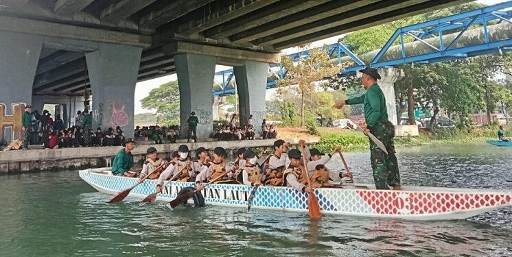 Bentuk Karakter Tangguh dan Disiplin SMP IT Inka Gandeng Puslatpasrat Gunung Sari Surabaya
