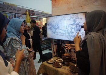 Tim Jurnalis dan OSIS SMPN 3 Sidoarjo Kunjungi Even East Java Herritage Expo 2023 DI Museum Mpu Tantular