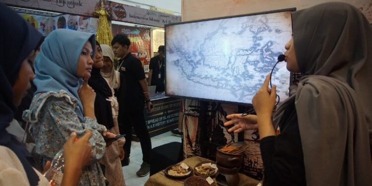 Tim Jurnalis dan OSIS SMPN 3 Sidoarjo Kunjungi Even East Java Herritage Expo 2023 DI Museum Mpu Tantular