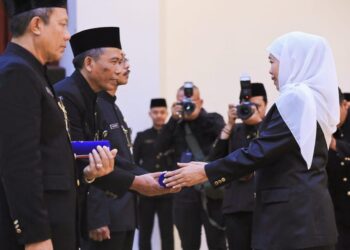 Gubernur Khofifah Minta 184 Kasek Tingkatkan Prestasi dan Jaga Integritas