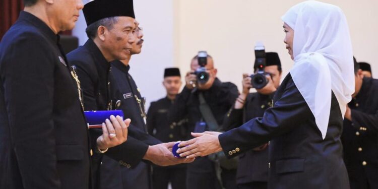 Gubernur Khofifah Minta 184 Kasek Tingkatkan Prestasi dan Jaga Integritas