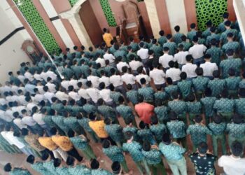 Peduli Terhadap Syuhada Palestina, Siswa MTs dan MA NU Lakukan Sholat Ghaib