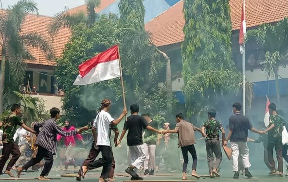 Usai Upacara Peringatan Hari Pahlawan SMPN 3 Gelar Drama Teatrikal