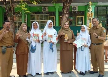 Program GSMB Antarkan SMAN 1 Tarik Raih Penghargaan Sekolah Aktif Literasi Nasional 2023