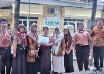 Siswa SMPN 3 Sidoarjo Serahkan Rp 12.5 Juta ke Baznas Untuk Donasi Kemanusiaan Palestina