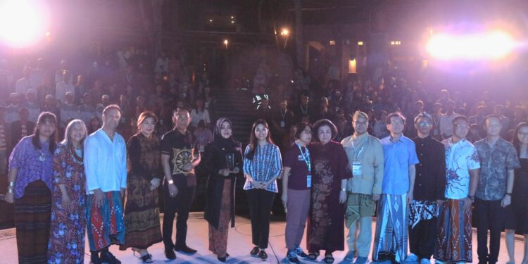 Bupati Mojokerto Kenalkan Identitas Full Of Majapahit Greatness Di Jambore Pemuda Internasional