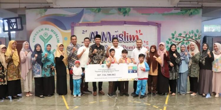 Baznas Sidoarjo Terima Donasi Palestina dari Pelajar Al Muslim Rp 116,5 Juta