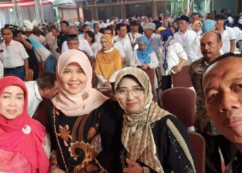 700 Lebih Alumni 1980-1994 SMEA Negeri Sidoarjo Gelar Reuni Akbar dan Baksos