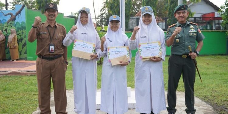 SMAN 1 Krembung Hadirkan Alumni Sukses Beri Motivasi ke Adik-adik Kelasnya