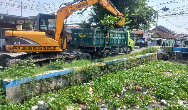 Cegah Banjir, Bupati Muhdlor Lakukan Normalisasi 11 Sungai Rawan Banjir