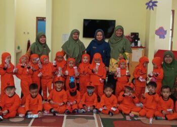 Jaga Kesehatan Anak-Anak KB Al Falah Darussalam Hadirkan Dokter