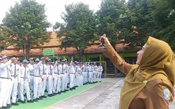 Songsong Kegiatan P5, SMAN 1 Tarik Luncurkan Syair”Kita Peduli”