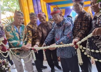 Sekum PP Muhammadiyah Resmikan Perpustakaan Modern SMAMDA Sidoarjo