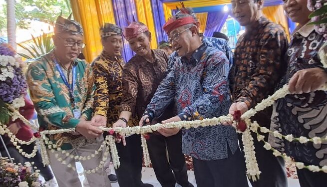 Sekum PP Muhammadiyah Resmikan Perpustakaan Modern SMAMDA Sidoarjo
