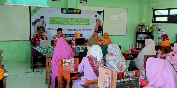 MA NU Sidoarjo Sosialisasikan Program Sekolah dan Parenting