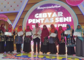 IGTKI Waru Beri Penghargaan ke TK Raudlatul Jannah Sebagai Juara Favorit 1.