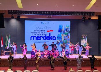 Pelepasan Program PMM Unusa Surabaya Bersama 21 Perguruan Tinggi