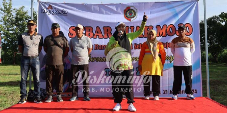 Bupati Mojokerto Gelar Sebar Buah Mojo Di Desa Japanan Kemlagi