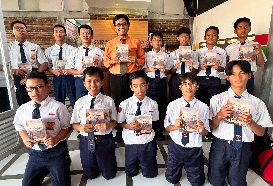 SMP Nurul Fikri Berhasil Mencetak 25 penulis Gen-Z,