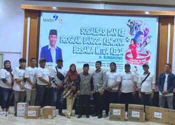 BKKBN dan Komisi IX DPR RI Sosialisasi Cegah Stunting di Balongbendo