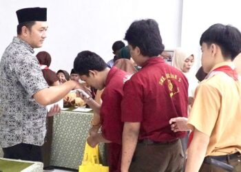 Momentum Ramadhan, SMK Krian 2 Perkuat Pendidikan Karakter Religius