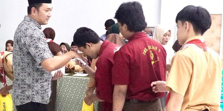 Momentum Ramadhan, SMK Krian 2 Perkuat Pendidikan Karakter Religius