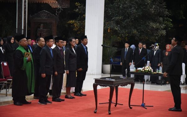 Bupati Muhdlor Lantik 264 Kepala Sekolah, Ada Yang Bertahun Tahun Kosong