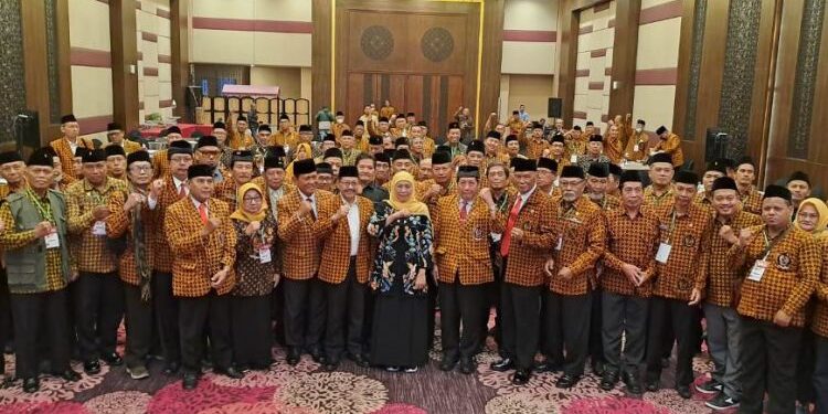 Ratusan DHD 45 Siap Dukung Khofifah Jadi Gubernur Jatim Lagi