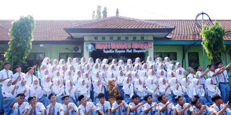 Puluhan Alumni SMAN 1 Wonoayu Diterima di PTN Lewat Jalur Prestasi