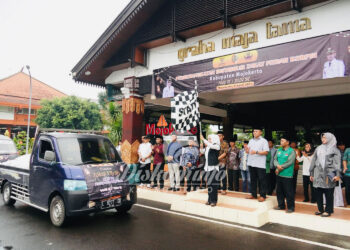 BAZNAS Pemkab Mojokerto Bagikan Zakat Fitrah 2.330 Paket Beras