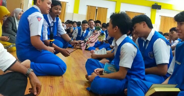 Ramaikan Halal Bihalal SPEMDUTA Gelar Pertunjukan Wayang Kulit