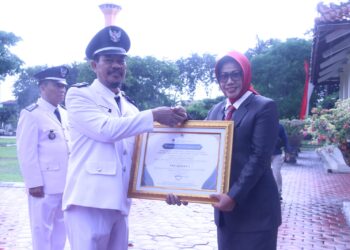 Peringati Hari Otonomi Daerah, Sekda Sidoarjo Anugrahkan 3 Desa Prospektif Good Governance