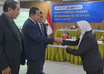 Sri Wulandari, Guru SMAN 3 Sidoarjo Sukses Meraih Gelar Doktor