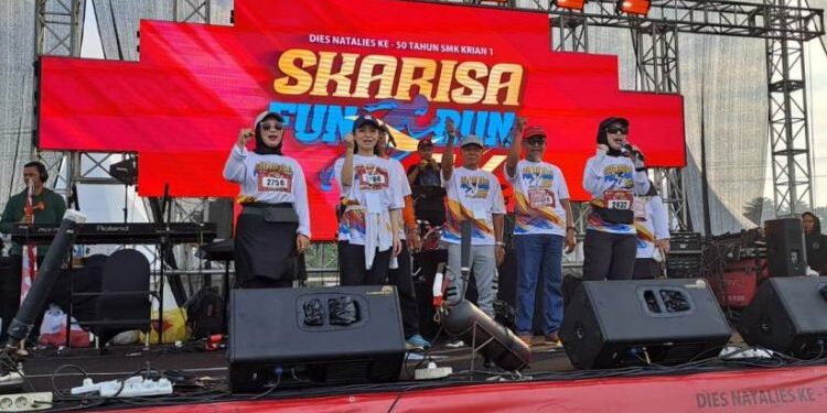 Ribuan Warga Ramaikan Ultah SMK 1 Sidoarjo ‘Skarisa Golden Years’  Berusia 50 Tahun